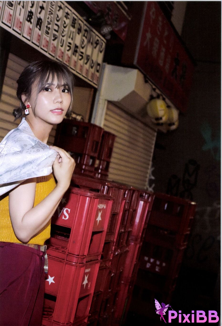 Japanese Idol Hina Kawago interview photo book PixiBB.COM 079