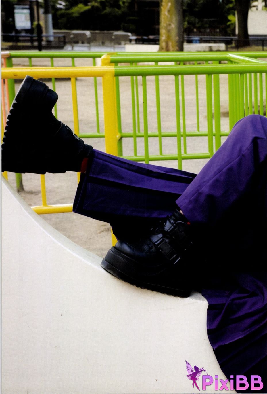 Japanese Idol Hina Kawago interview photo book PixiBB.COM 180