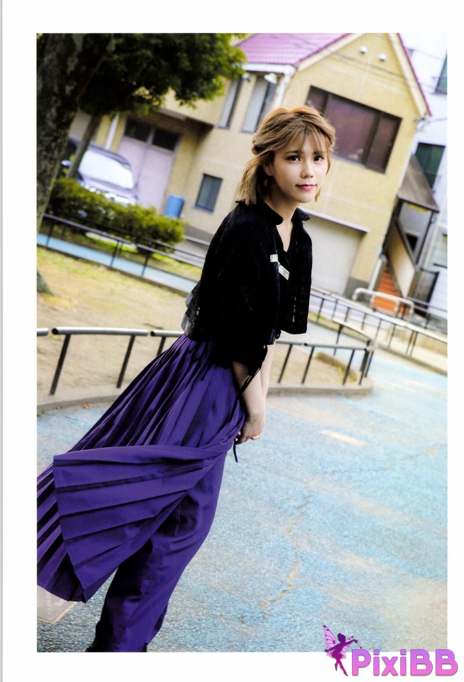 Japanese Idol Hina Kawago interview photo book PixiBB.COM 182