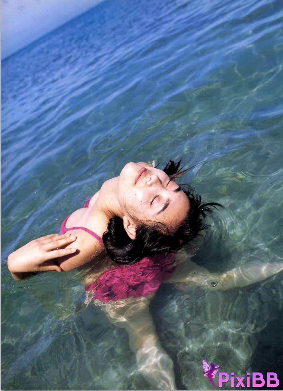 Japanese Idol Kazue Fukiishi FUKIISHI PixiBB.COM 022