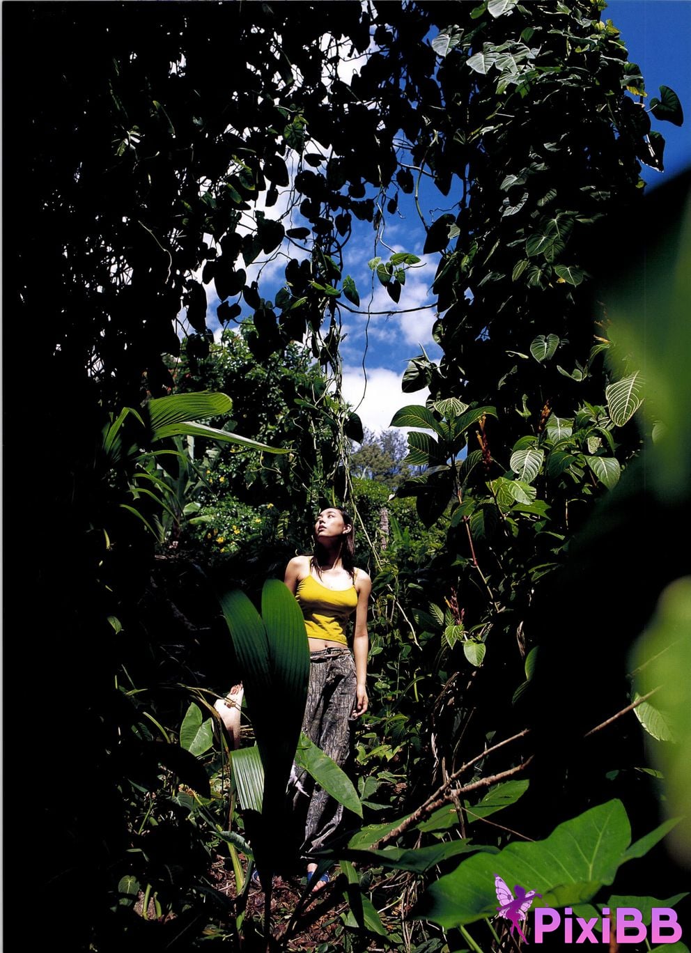 Japanese Idol Kazue Fukiishi FUKIISHI PixiBB.COM 046