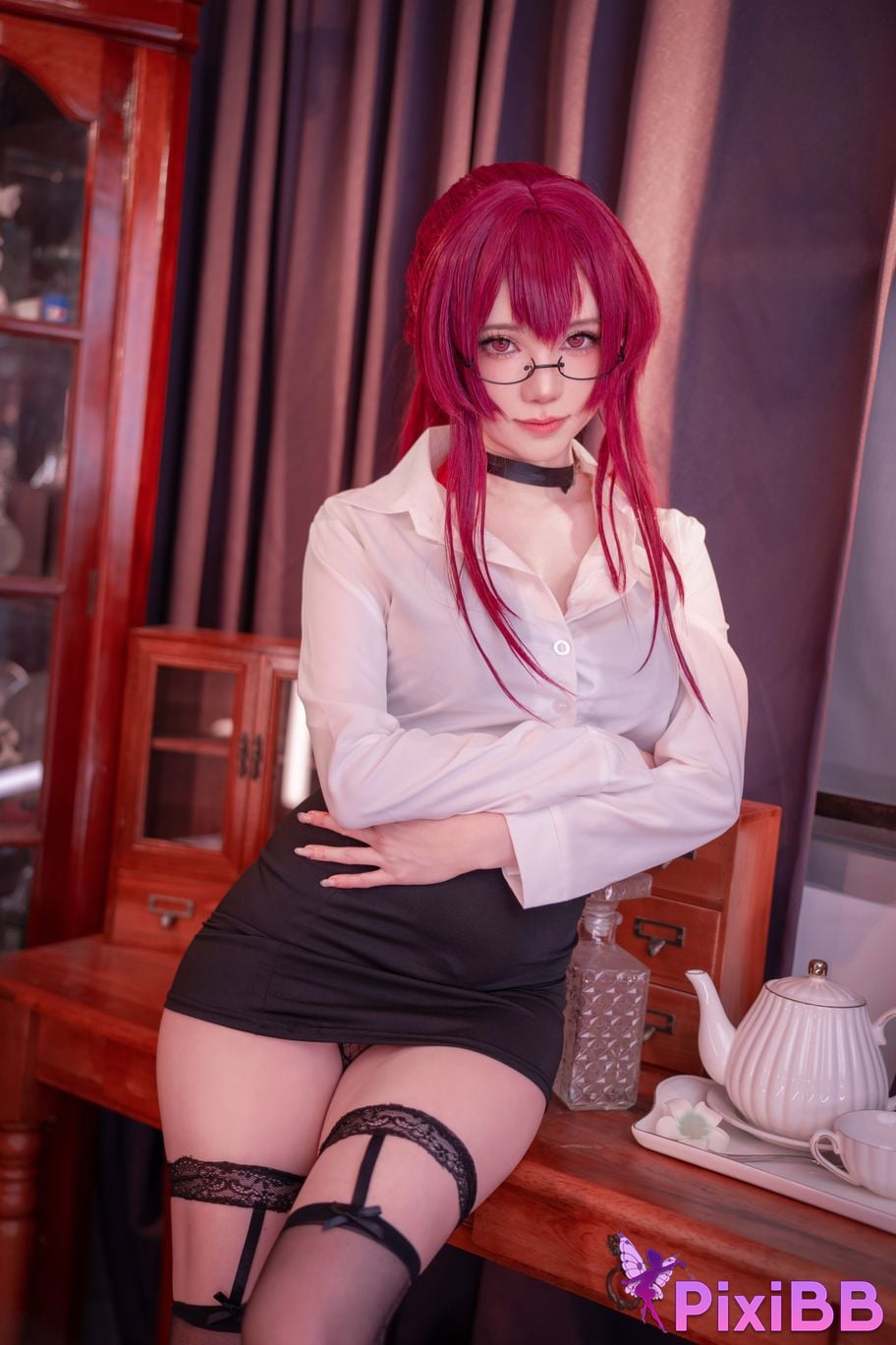 Sally Dorasnow Kafka Office Lady PixiBB.COM 22