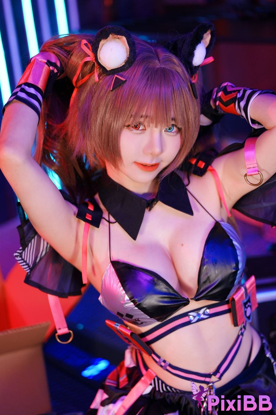 Sally Dorasnow Nero PixiBB.COM 12