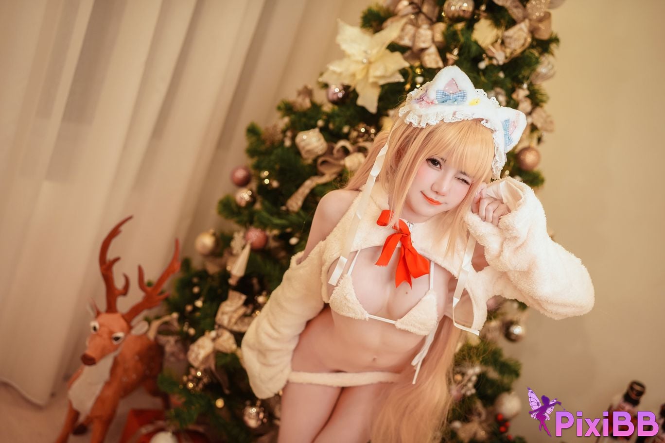 Sally Dorasnow Marin Kitagawa Christmas Bunny PixiBB.COM 44