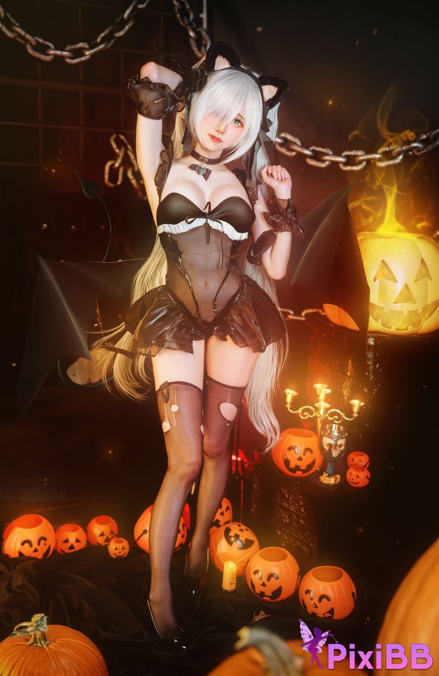 Sally Dorasnow Janus PixiBB.COM 33