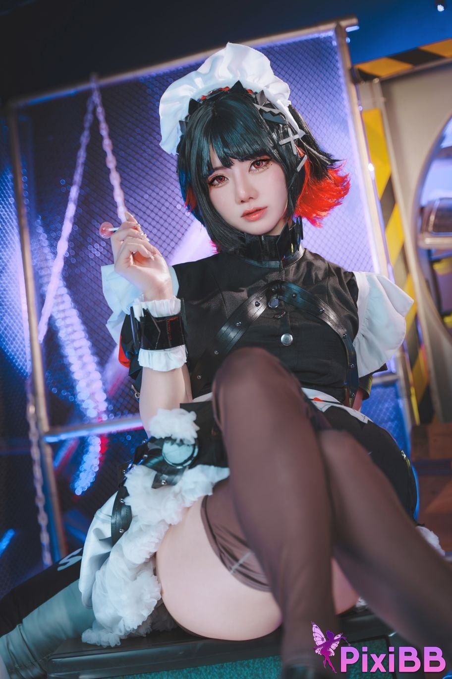 Sally Dorasnow Ellen Joe PixiBB.COM 2