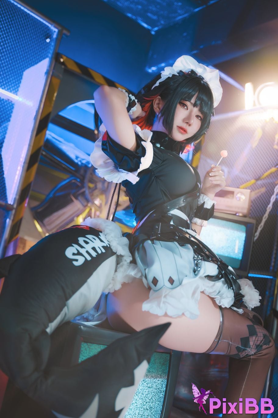 Sally Dorasnow Ellen Joe PixiBB.COM 5