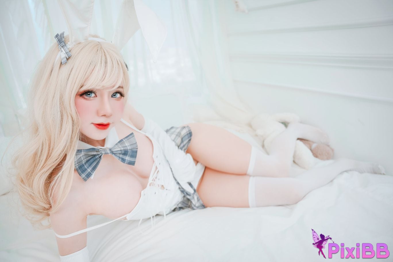 Sally Dorasnow White Bunny PixiBB.COM 1
