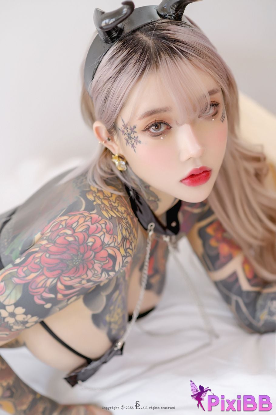 SAINT Photolife YoKo Saint and Devil PixiBB.COM 044