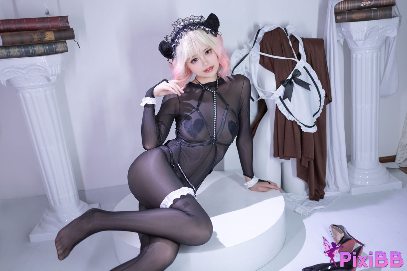 Cosplayer Xing Dai Lu private house black stockings maid PixiBB.COM 027