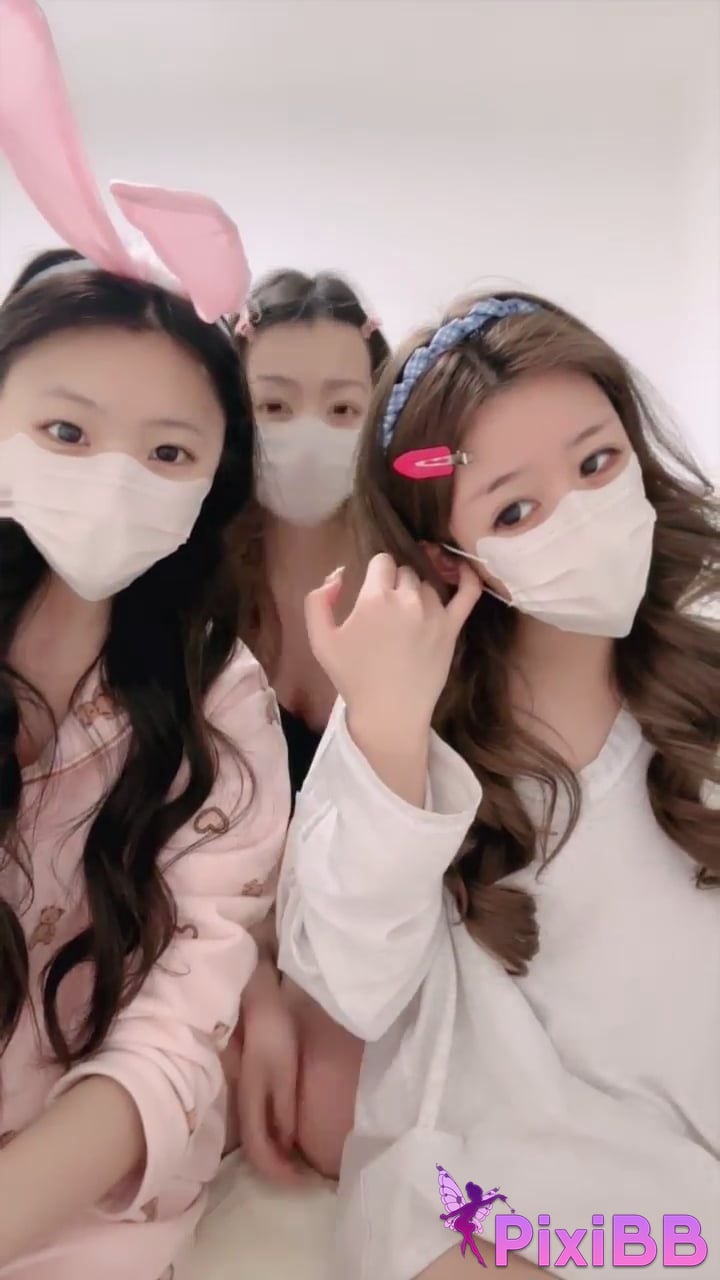 Best friends first Three college students dancing naked Youth is invincible PixiBB.COM 008