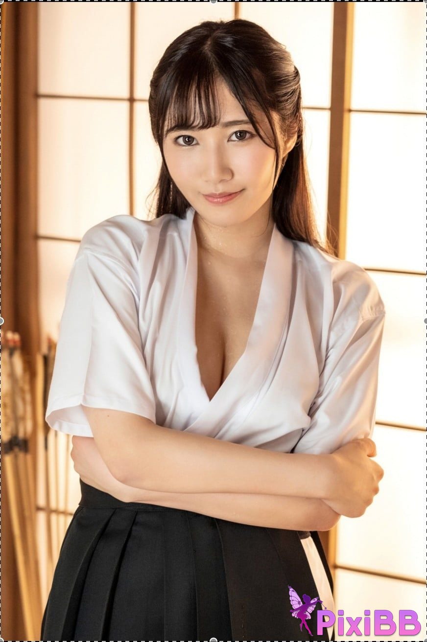 Japanese Idol Amiri Saito Prestige Pose Massage PixiBB.COM 229