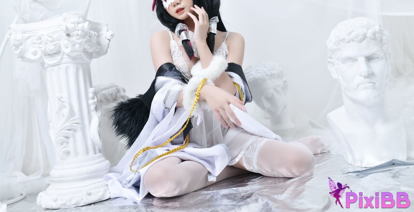 Cosplayer PoppaChan Genshin Colombia Hippo Selenia PixiBB.COM 059