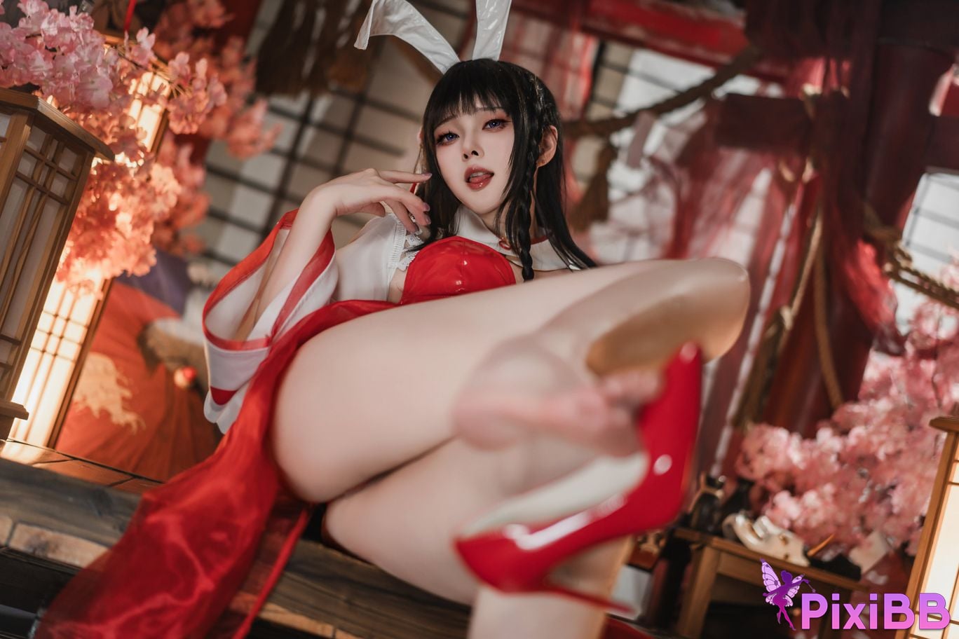 Cosplayer Natsuko Azur Lane Oyama Miko Rabbit PixiBB.COM 023