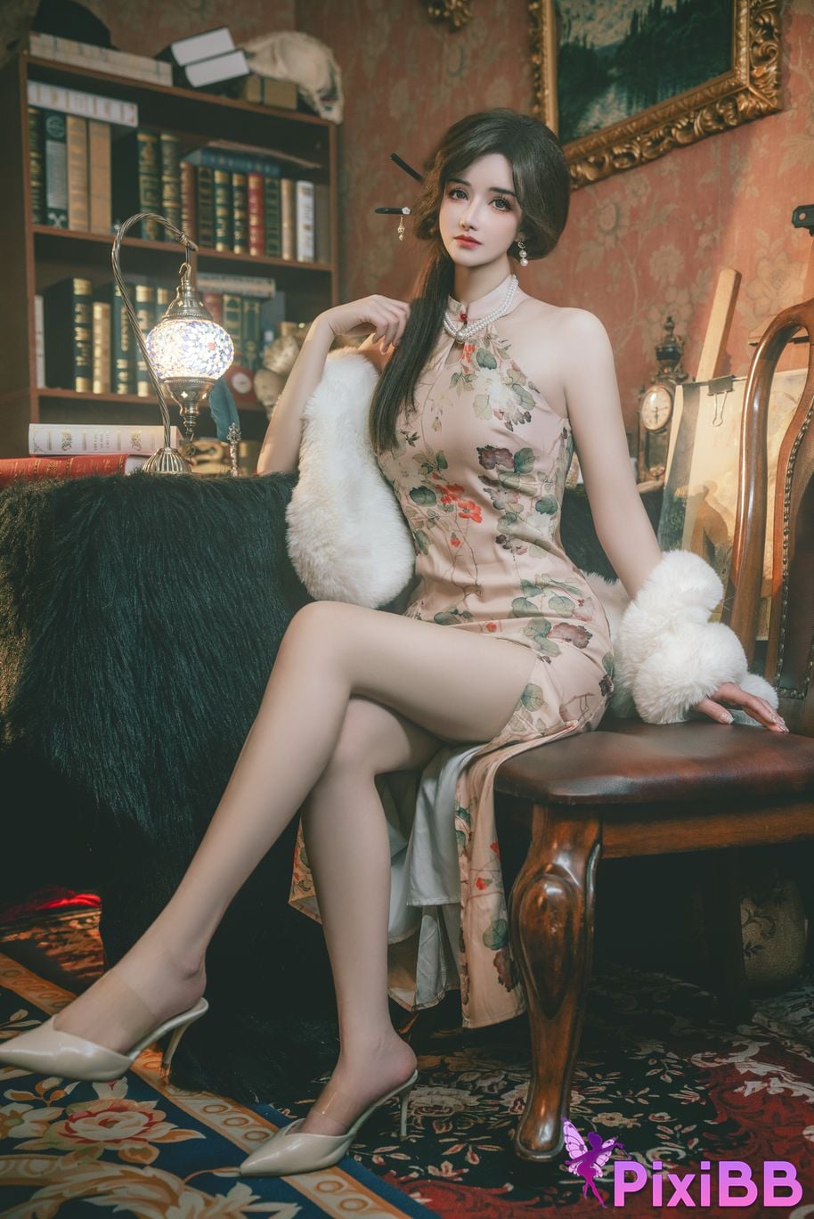 Cosplay Deer eight years old T h e D p r a v i t y o f A g n s . P u PixiBB.COM 001