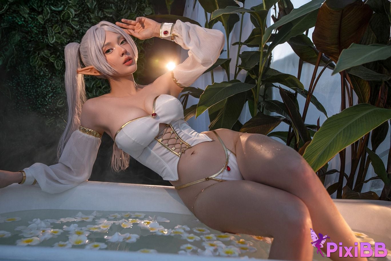 Cosplayer Misaki Sai Frieren PixiBB.COM 019