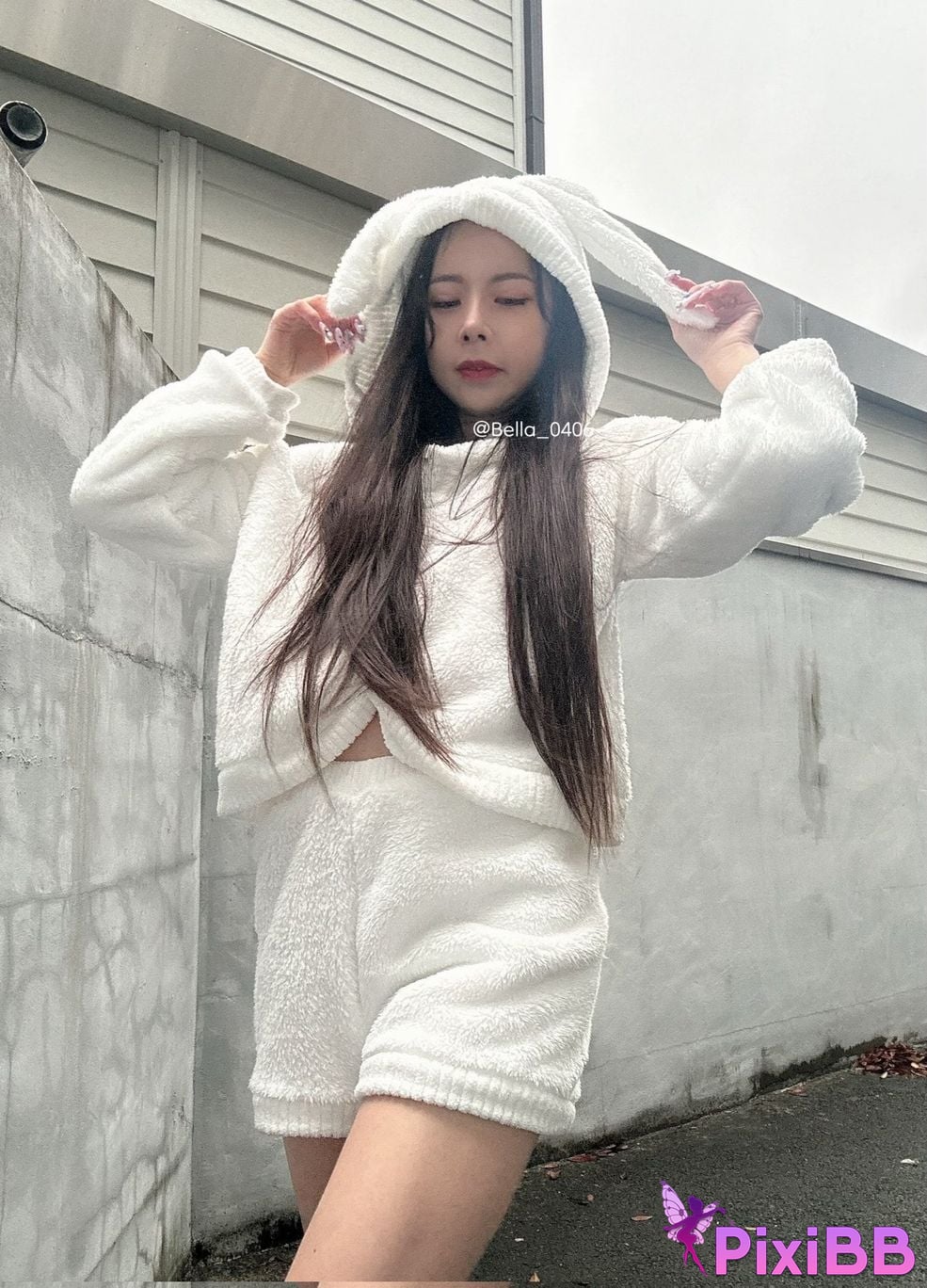 Bella Daily shooting PixiBB.COM 120