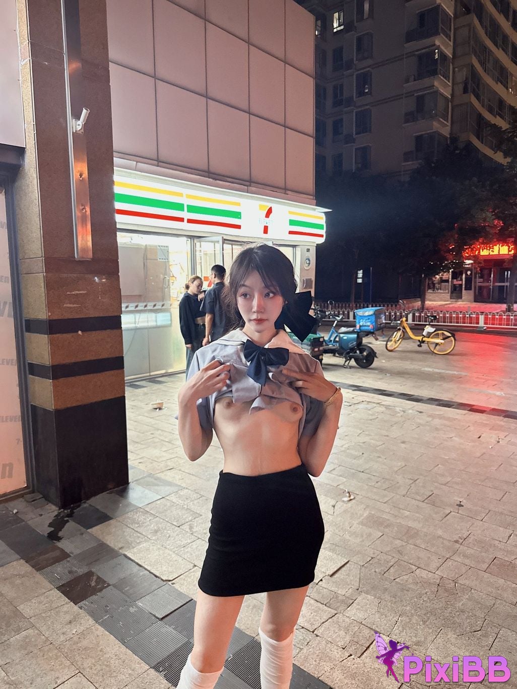 Tongtongguai Like to be exposed outdoors PixiBB.COM 023