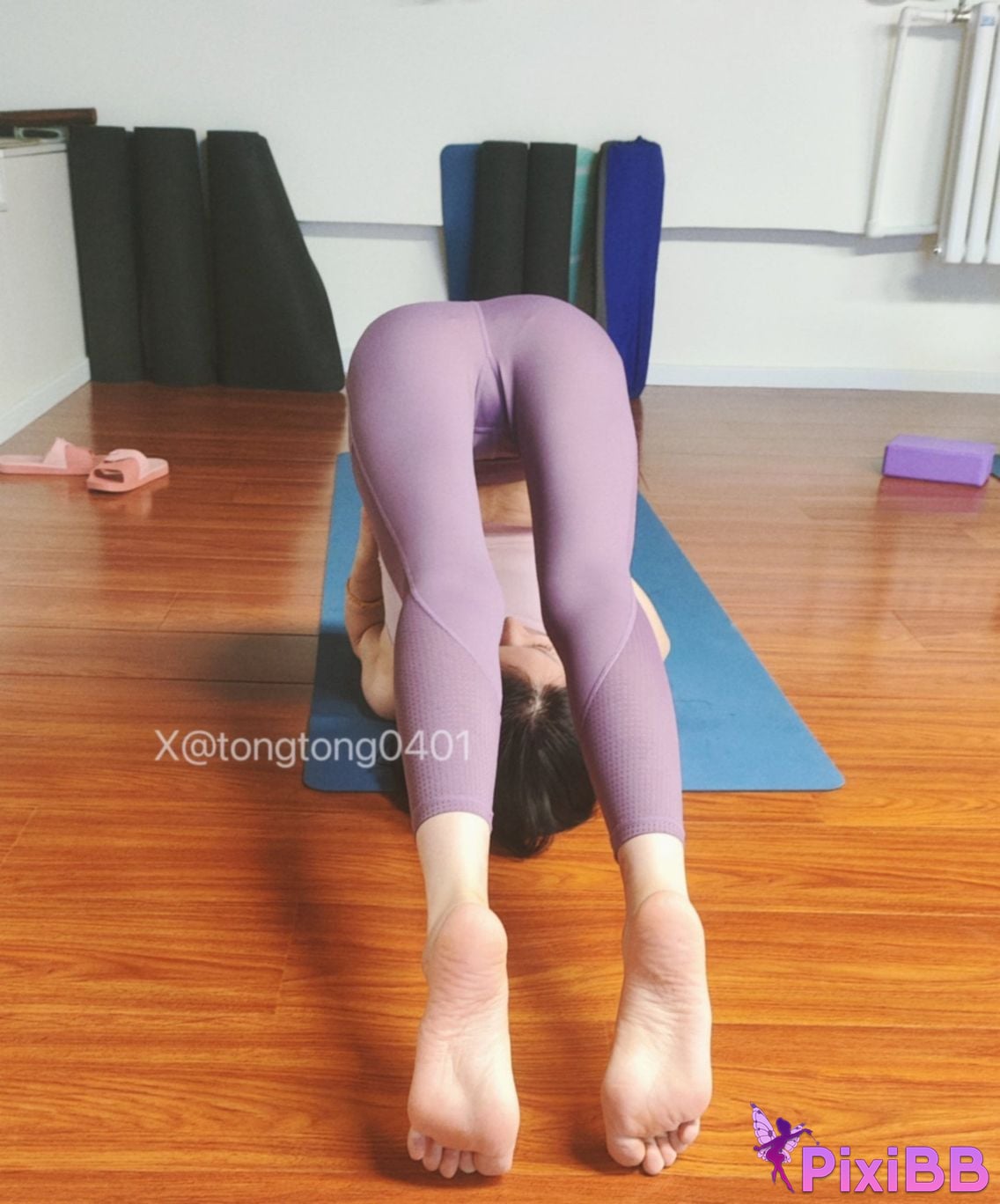 Tongtongguai Like to be exposed outdoors PixiBB.COM 049