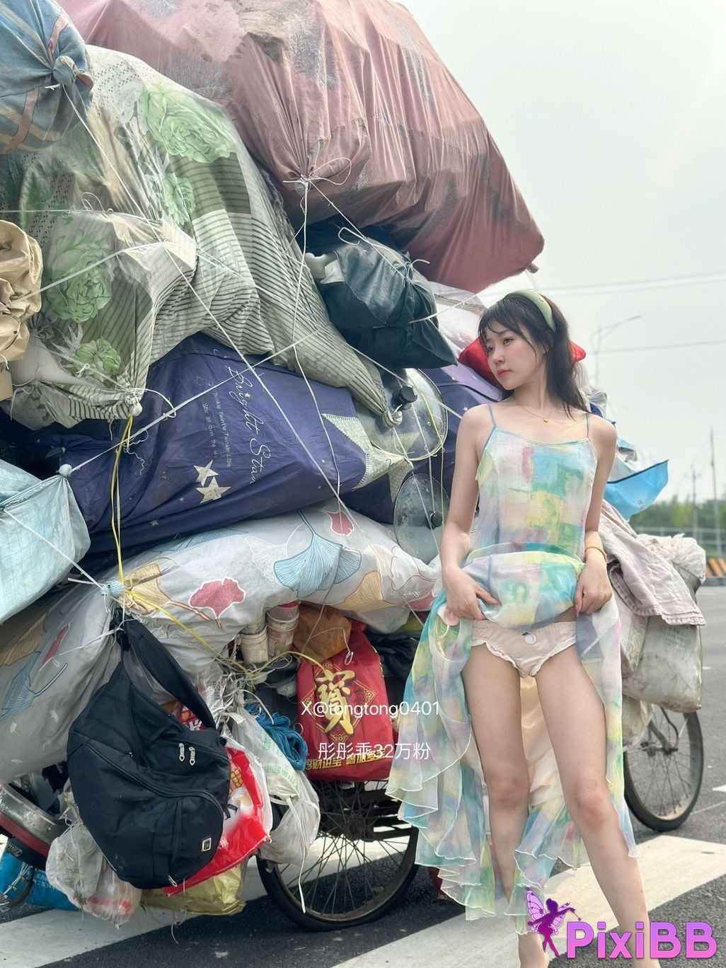 Tongtongguai Like to be exposed outdoors PixiBB.COM 053