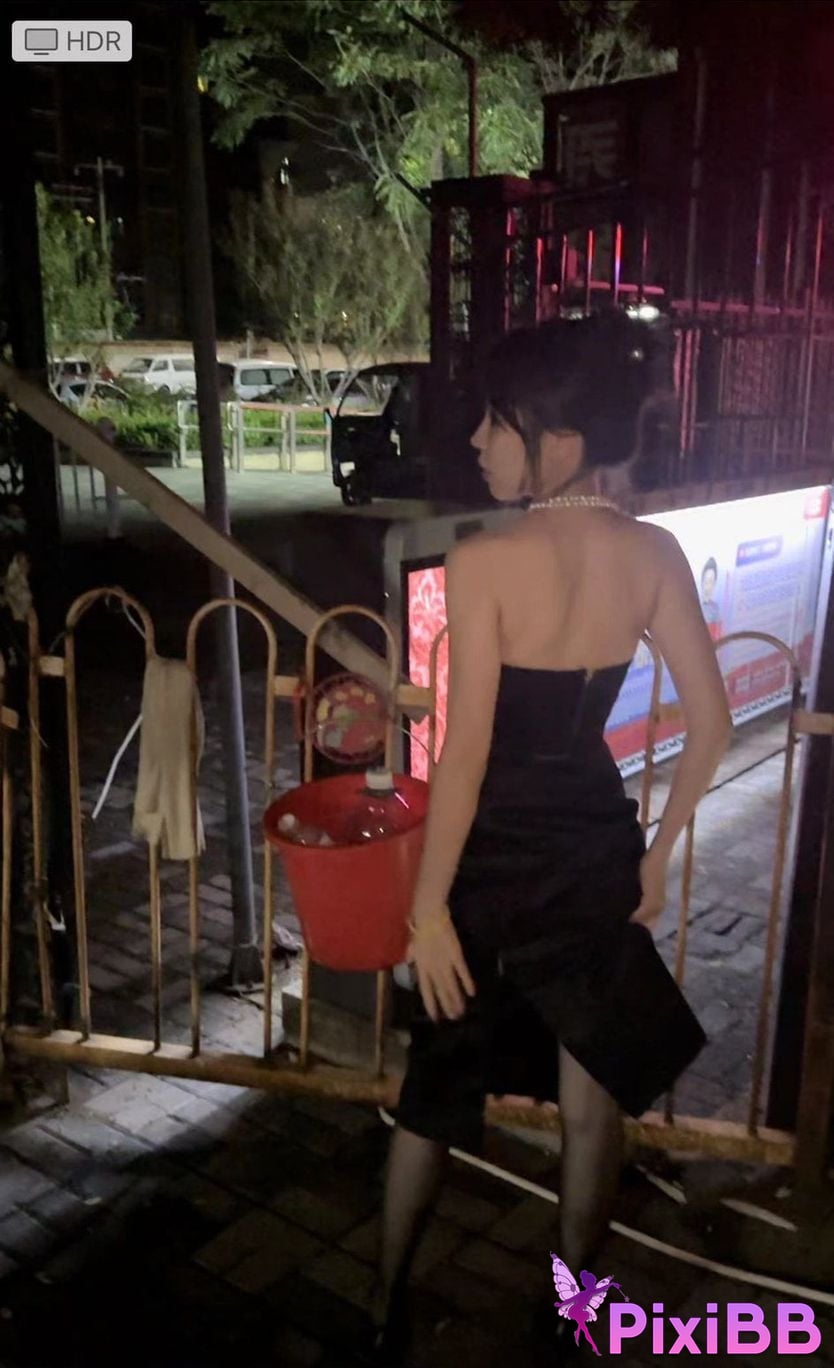 Tongtongguai Like to be exposed outdoors PixiBB.COM 083