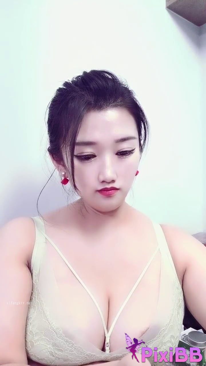 Shishi is very big Newcomer busty beautiful girl goes into the sea PixiBB.COM 002