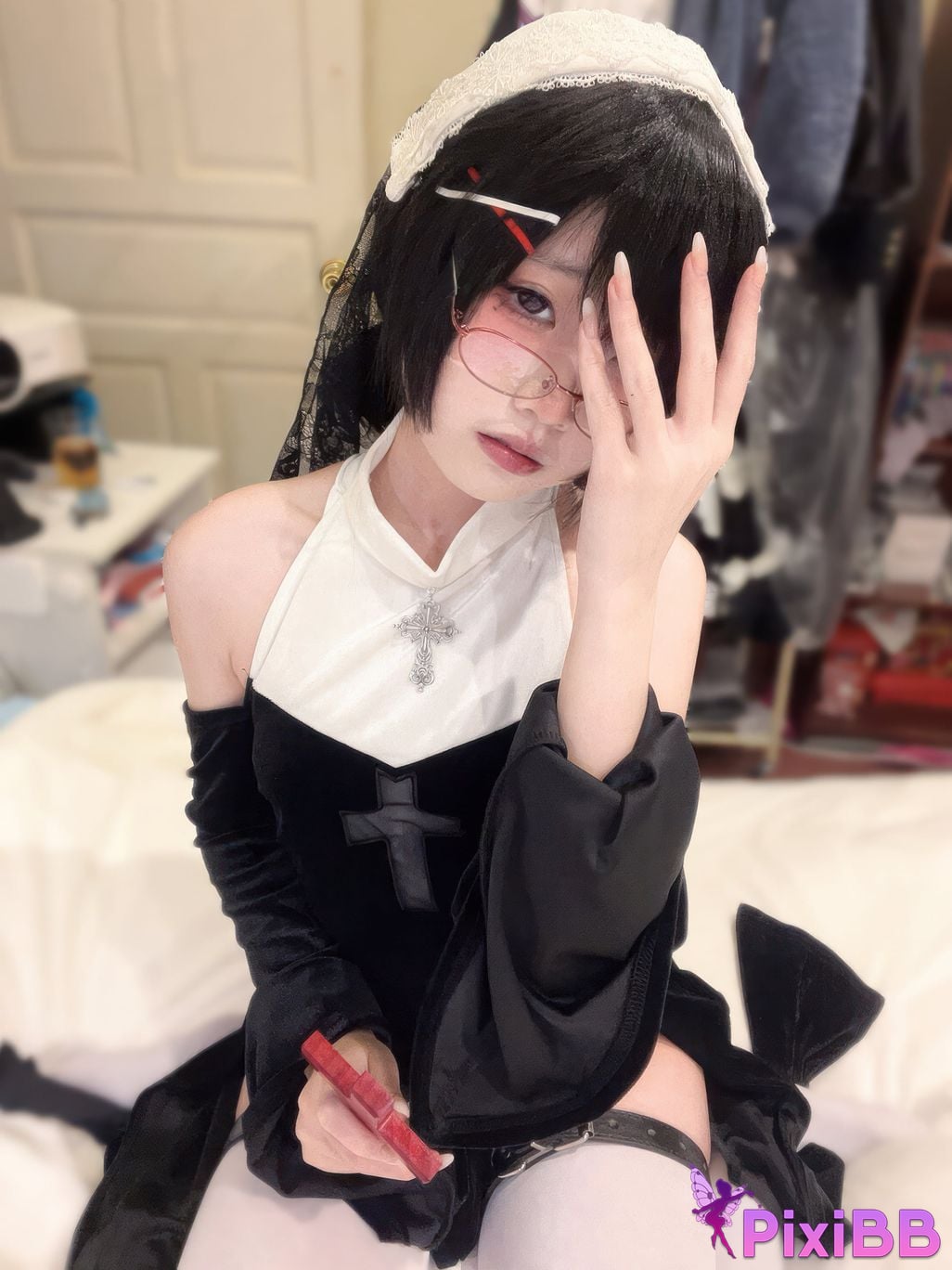 Cosplayer Nagi Shimizu nuns prayer PixiBB.COM 010