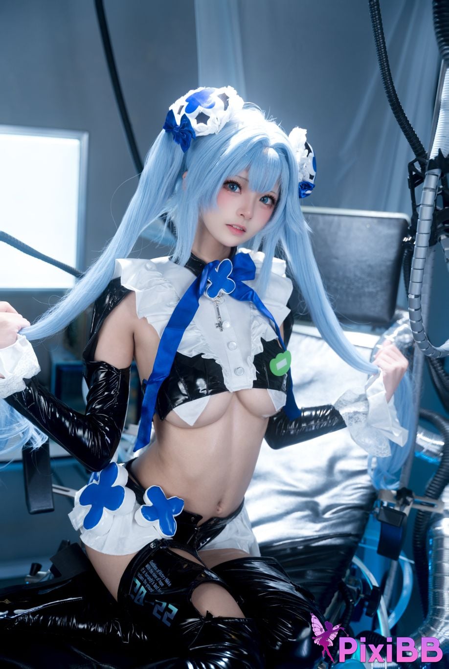 Cosplayer Jiuqi Meow goddess of victory Nikki Hansel PixiBB.COM 005