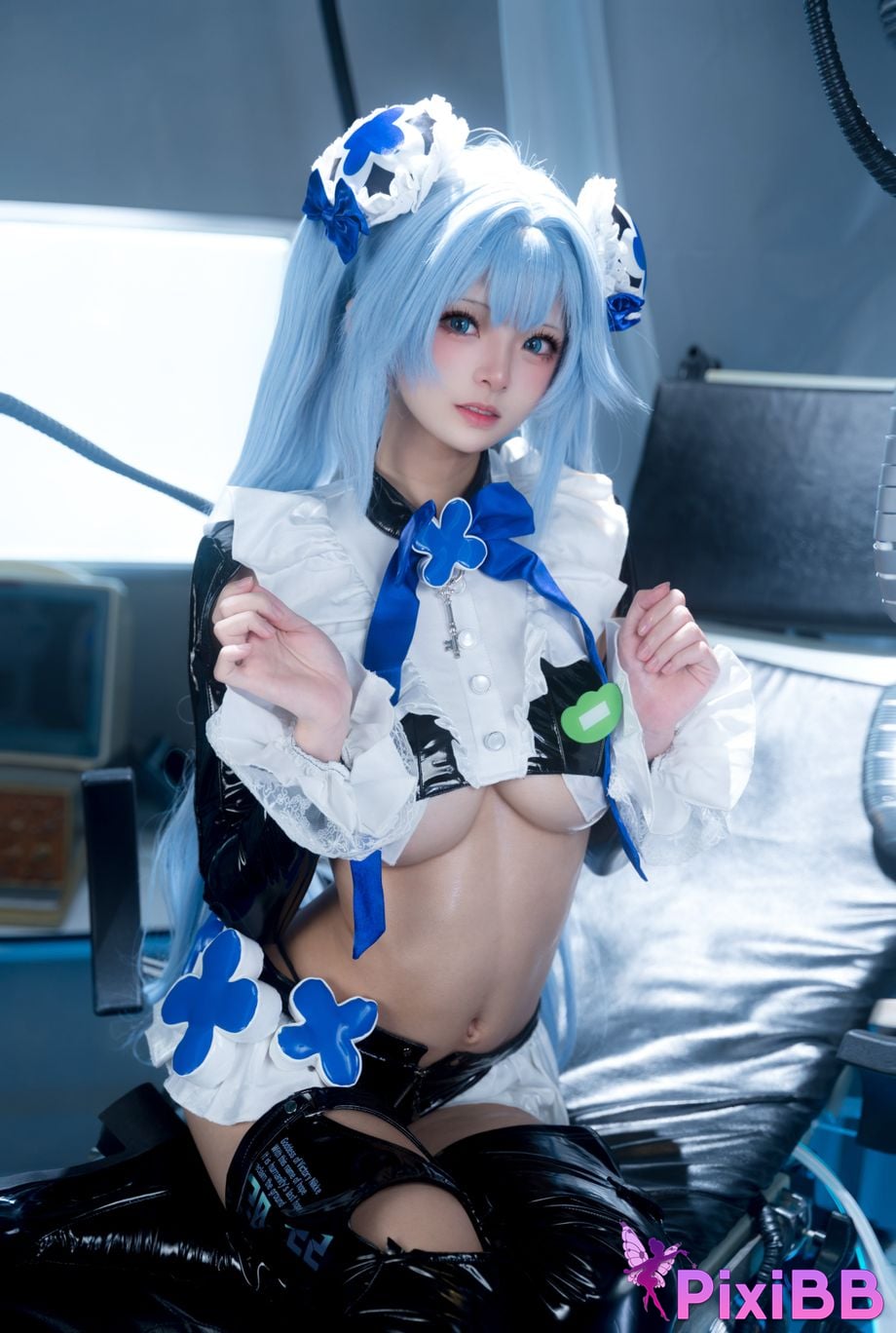 Cosplayer Jiuqi Meow goddess of victory Nikki Hansel PixiBB.COM 006