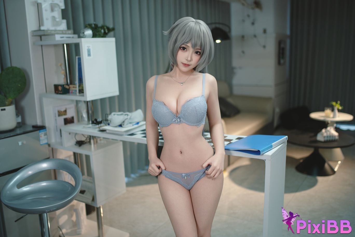 Cosplayer Bangni Bonnie Bronya Collapse PixiBB.COM 004