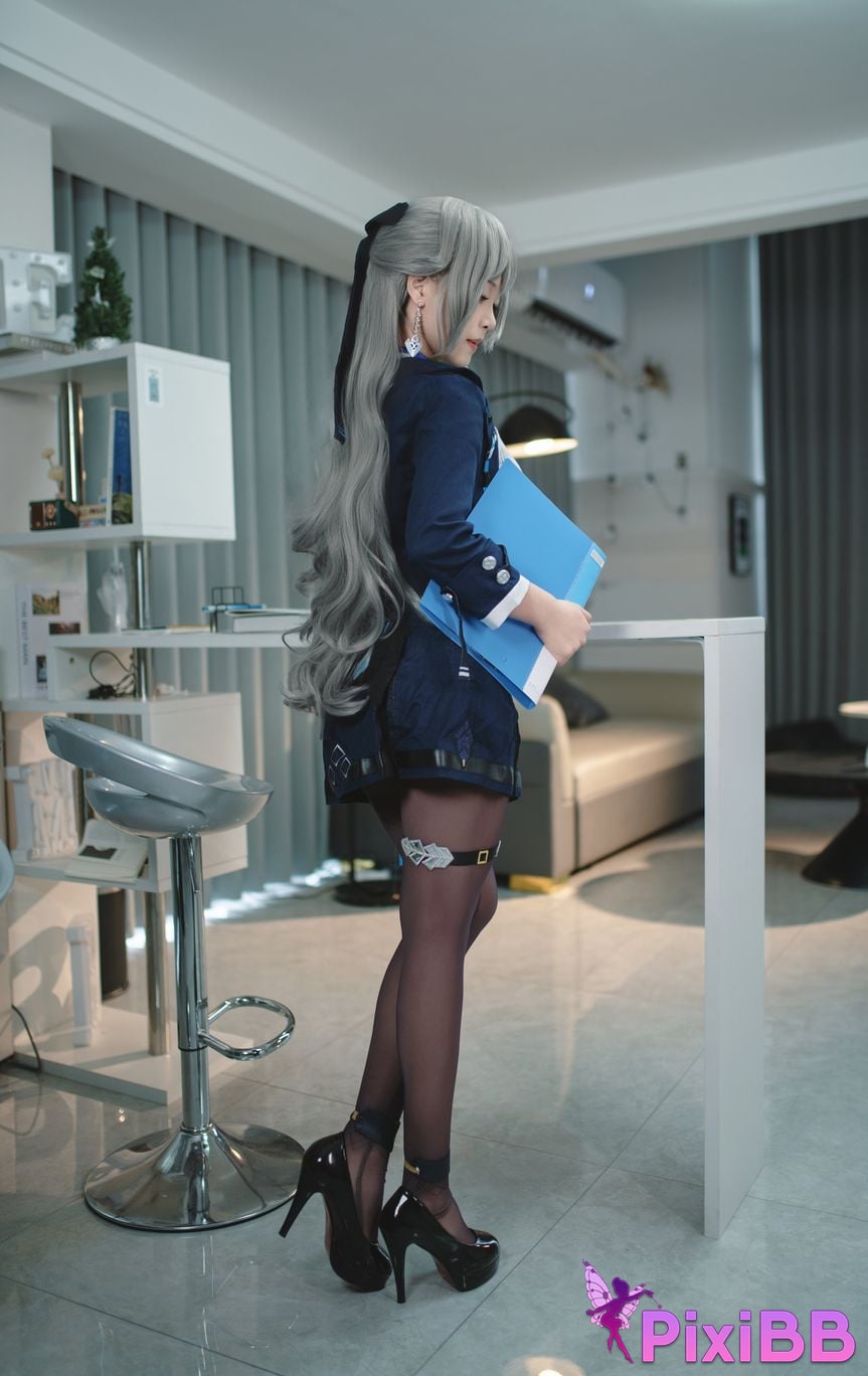 Cosplayer Bangni Bonnie Bronya Collapse PixiBB.COM 005