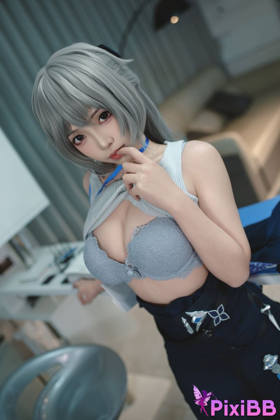 Cosplayer Bangni Bonnie Bronya Collapse PixiBB.COM 036