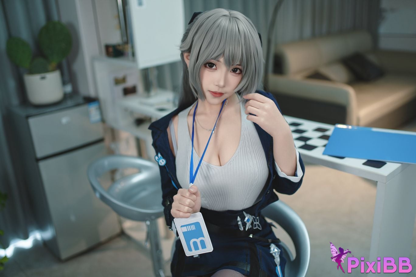 Cosplayer Bangni Bonnie Bronya Collapse PixiBB.COM 077