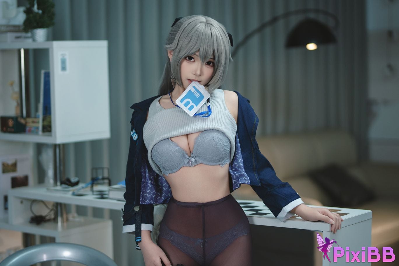 Cosplayer Bangni Bonnie Bronya Collapse PixiBB.COM 085