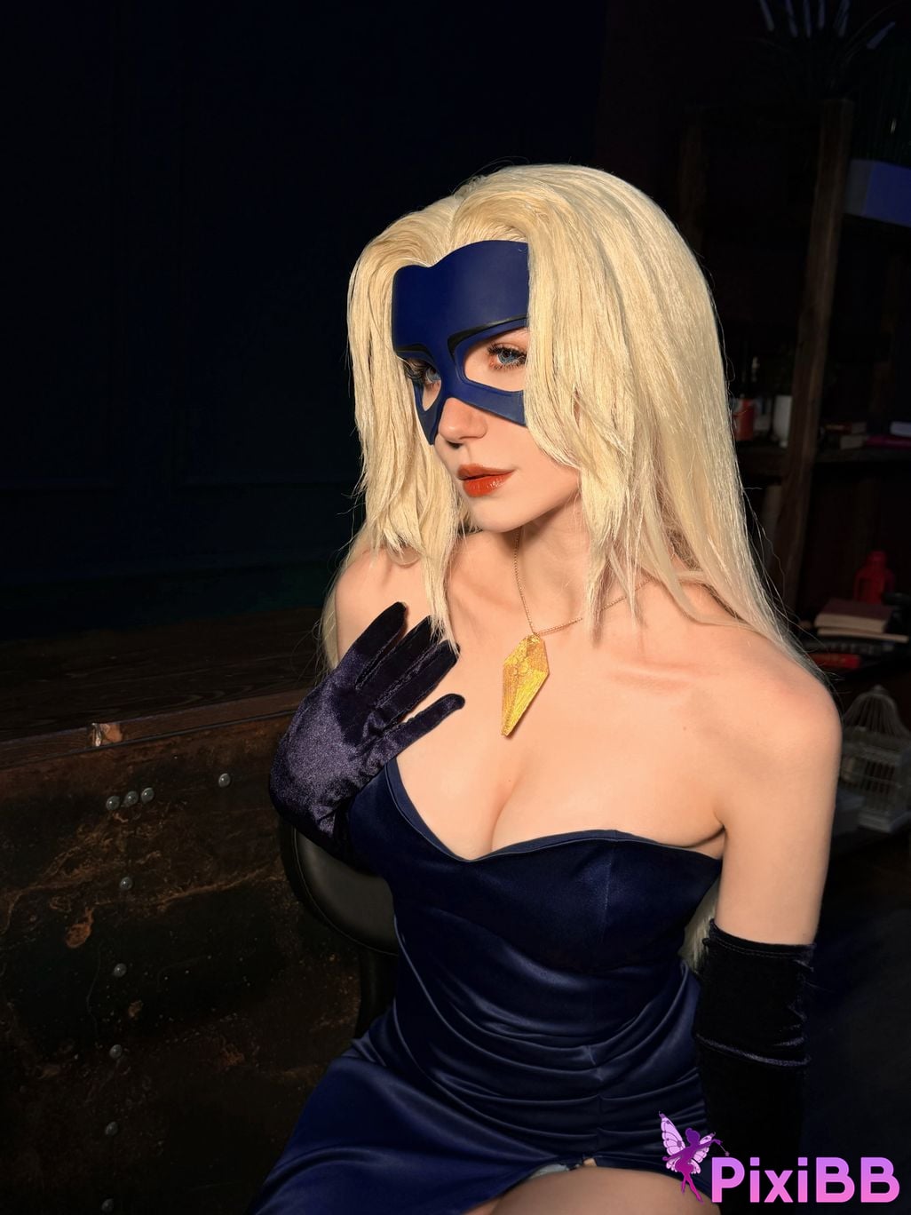 Cosplayer Mik Allenmiakanayuri Blonde Blazer PixiBB.COM 028