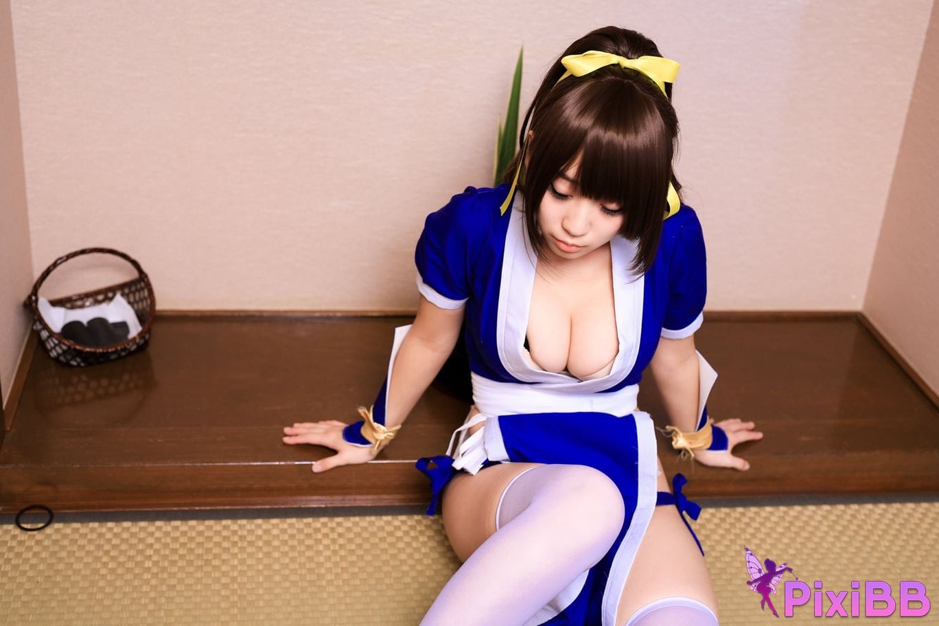 Japanese Idol Moe Iori Kasumi stomach character too degree PixiBB.COM 107