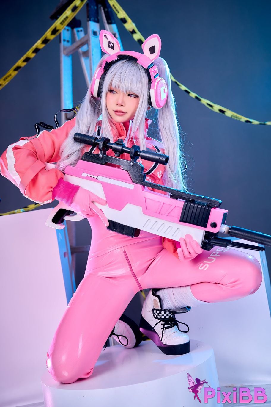 Cosplayer ZinieQ NIKKE Alice PixiBB.COM 016