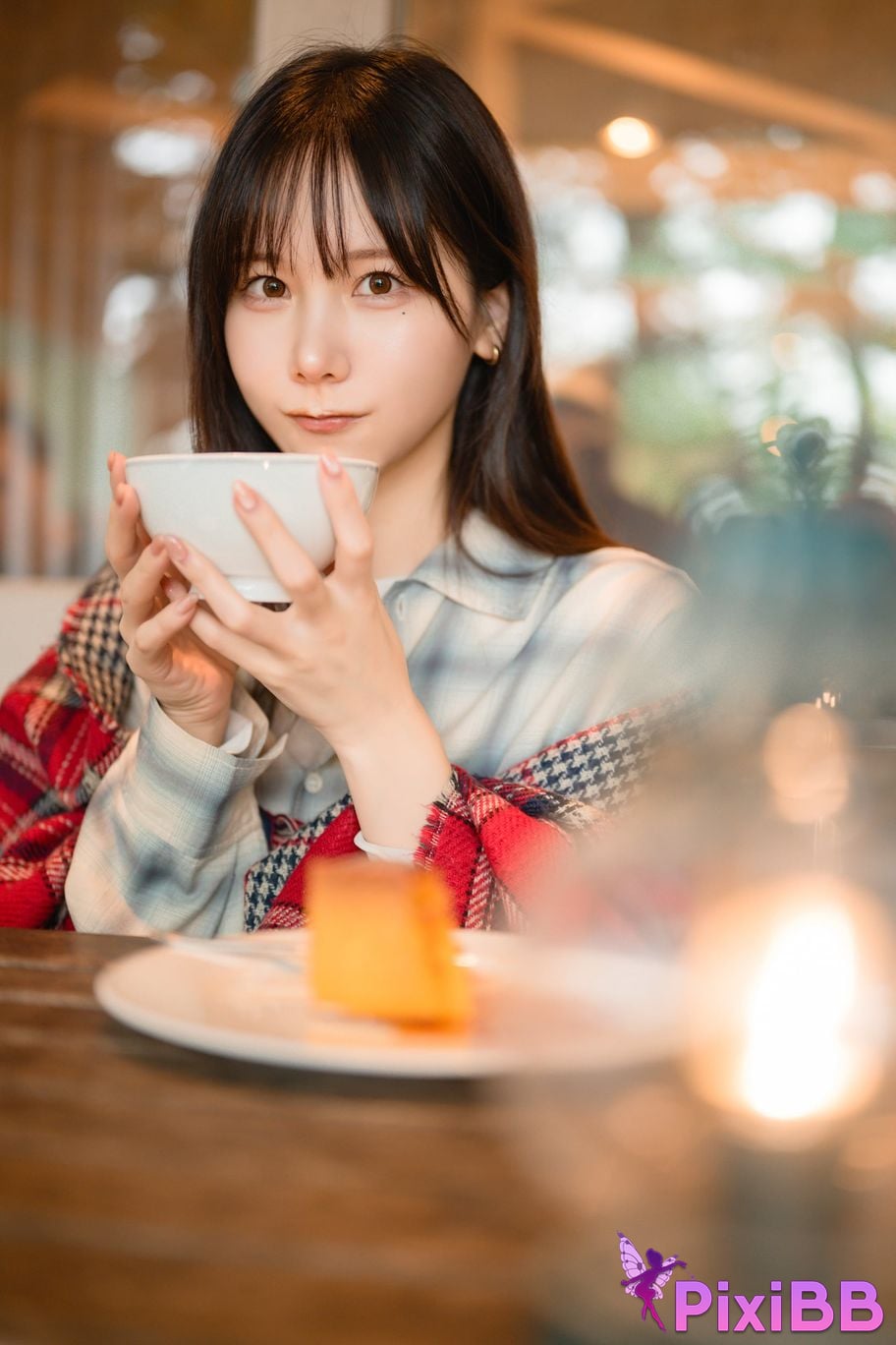 Cosplayer Kenken DL Gura photo book PixiBB.COM 001