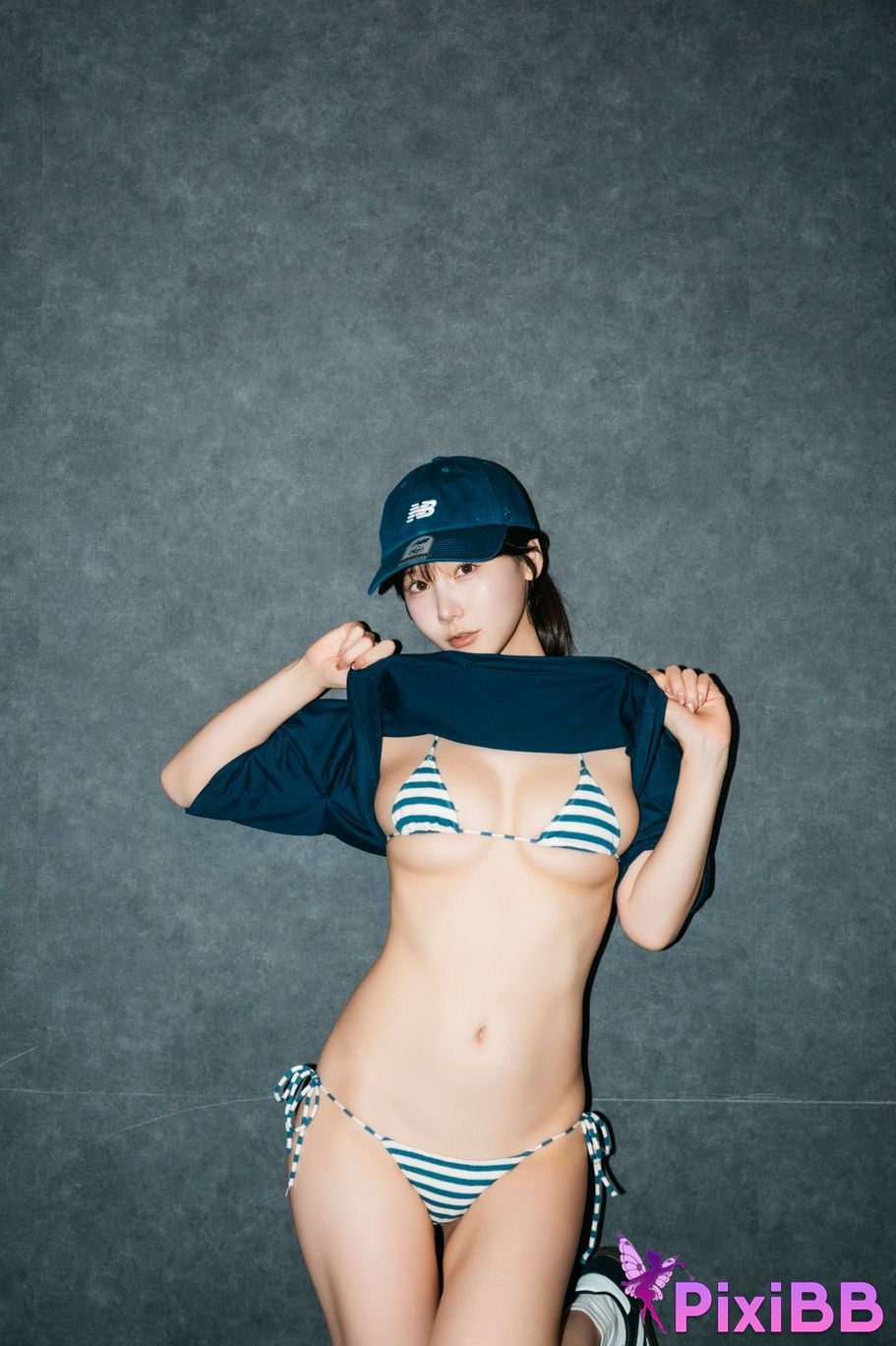 Cosplayer Kenken DL Gura photo book PixiBB.COM 057