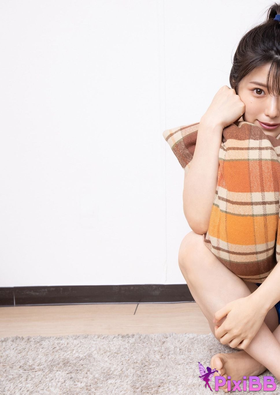 Japanese Idol Kana Yamada Digital only GJ PHOTO BOOK photo collection . M a y b e n o t PixiBB.COM 074
