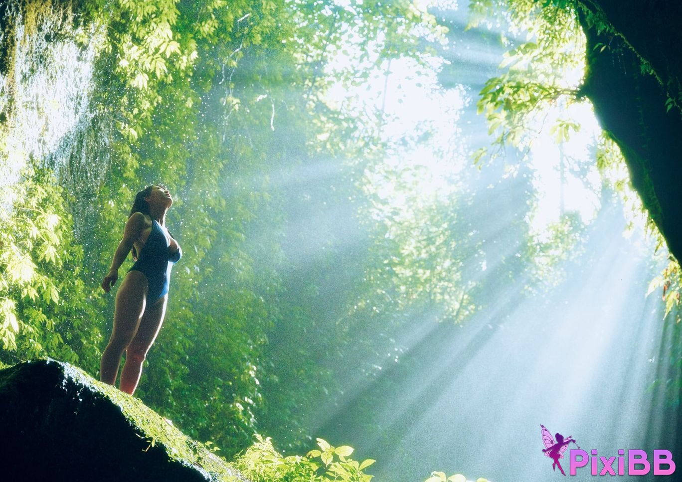 Japanese Idol Rika Fukui Includes bonus cuts only available in the electronic version 1st photo collection Ai no signpost PixiBB.COM 029