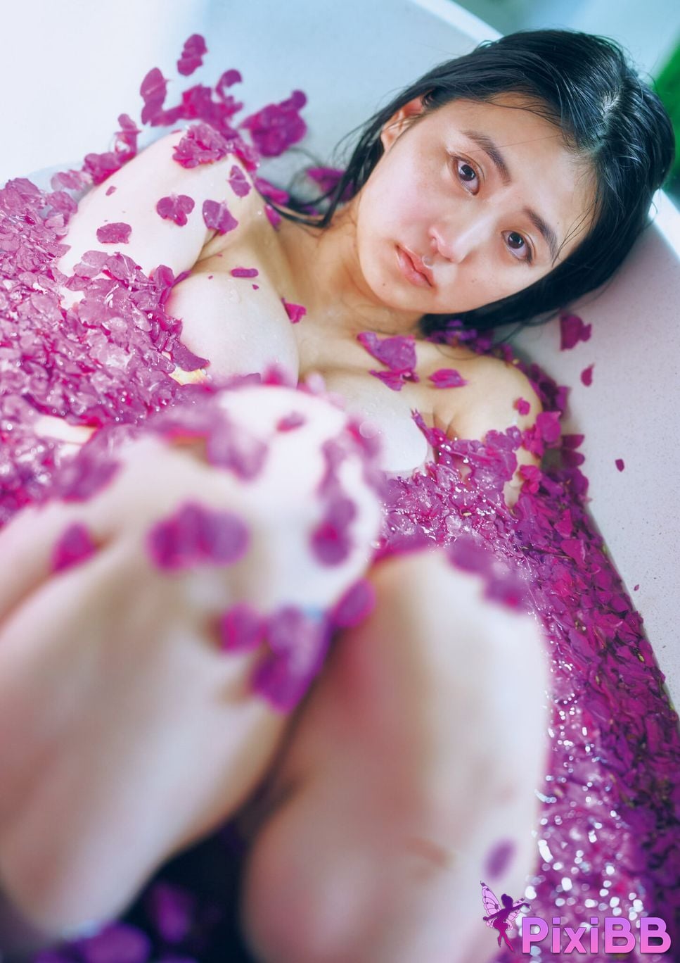 Japanese Idol Rika Fukui Includes bonus cuts only available in the electronic version 1st photo collection Ai no signpost PixiBB.COM 071