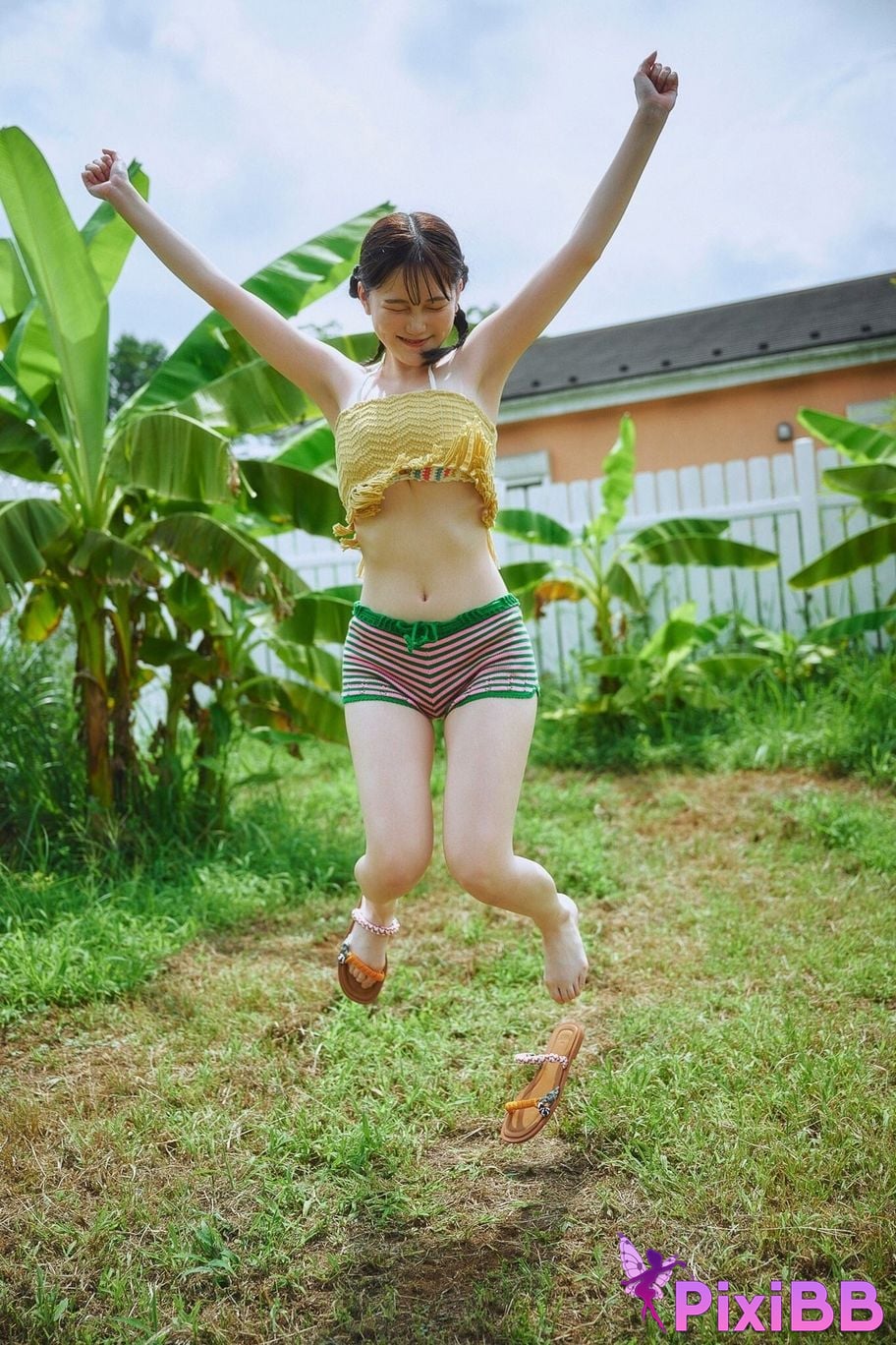 Japanese Idol T i maki Chimaki Natural body that wont go through puberty SPA digital photo book PixiBB.COM 003