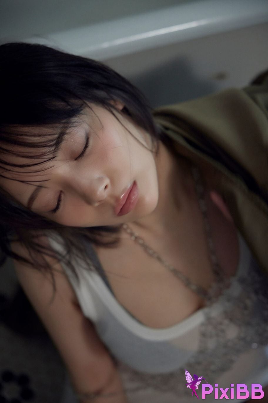 Japanese Idol Sayaka Okada Saka waltz SPA digital photo book PixiBB.COM 005