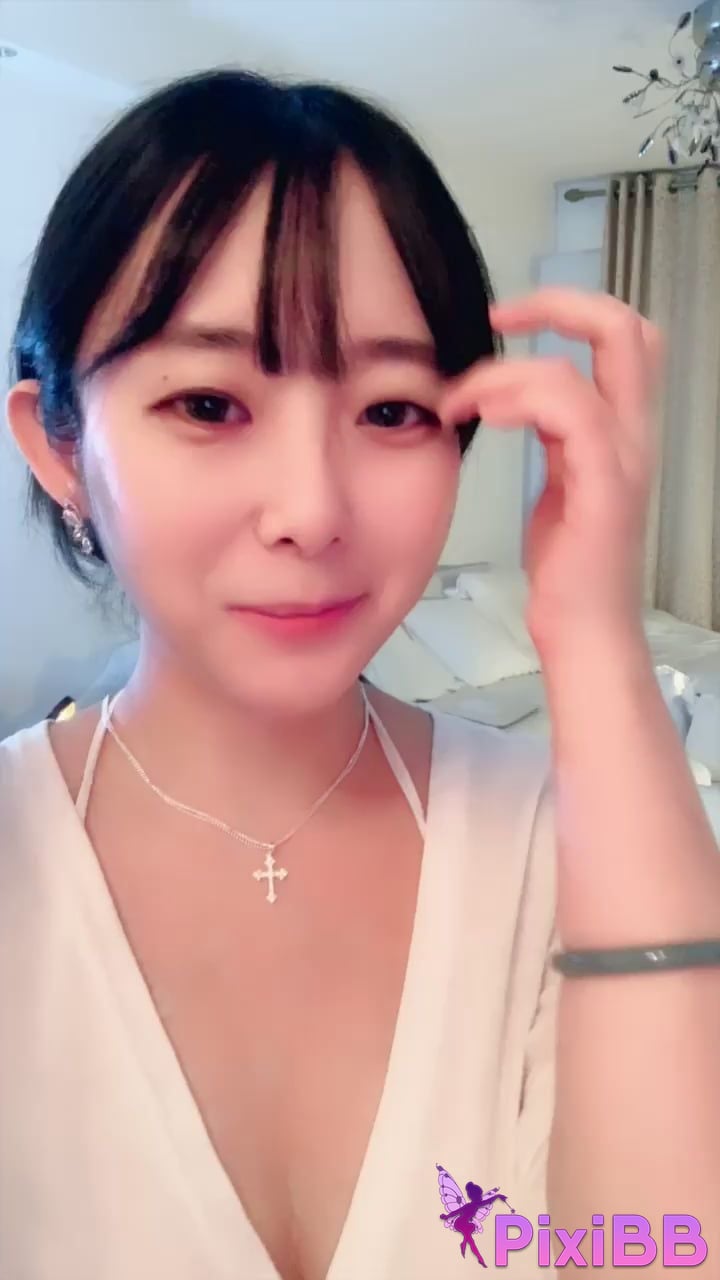 Little Linger The plump and supple goddess is coming Nude dance with huge breasts PixiBB.COM 006