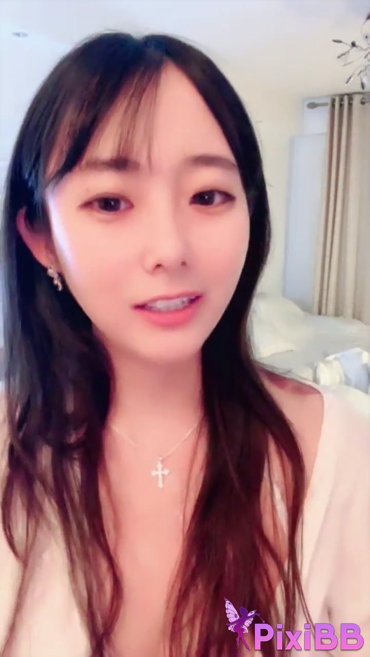 Little Linger The plump and supple goddess is coming Nude dance with huge breasts PixiBB.COM 010