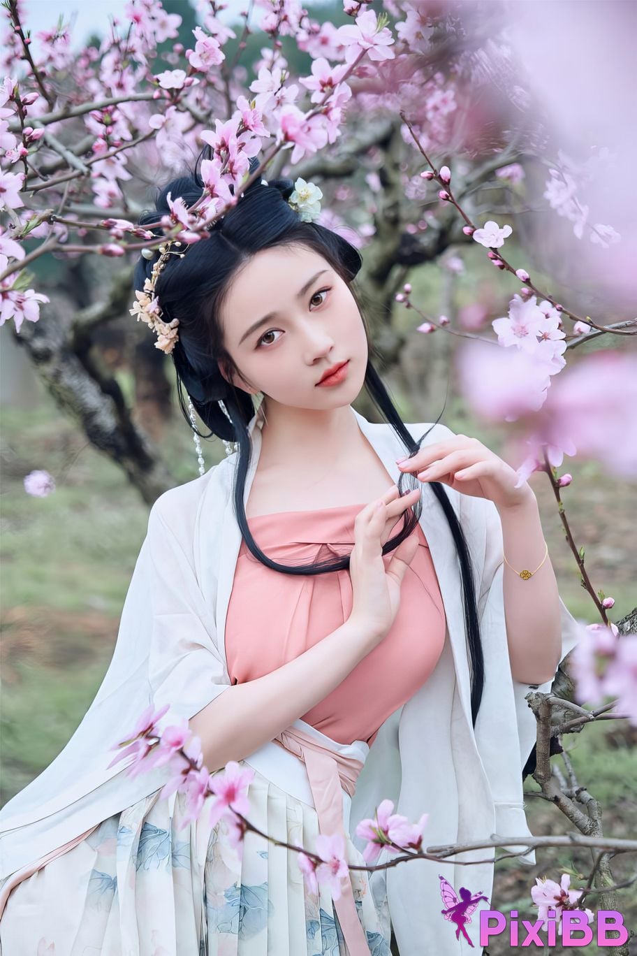 Coser Nnian PixiBB.COM 003