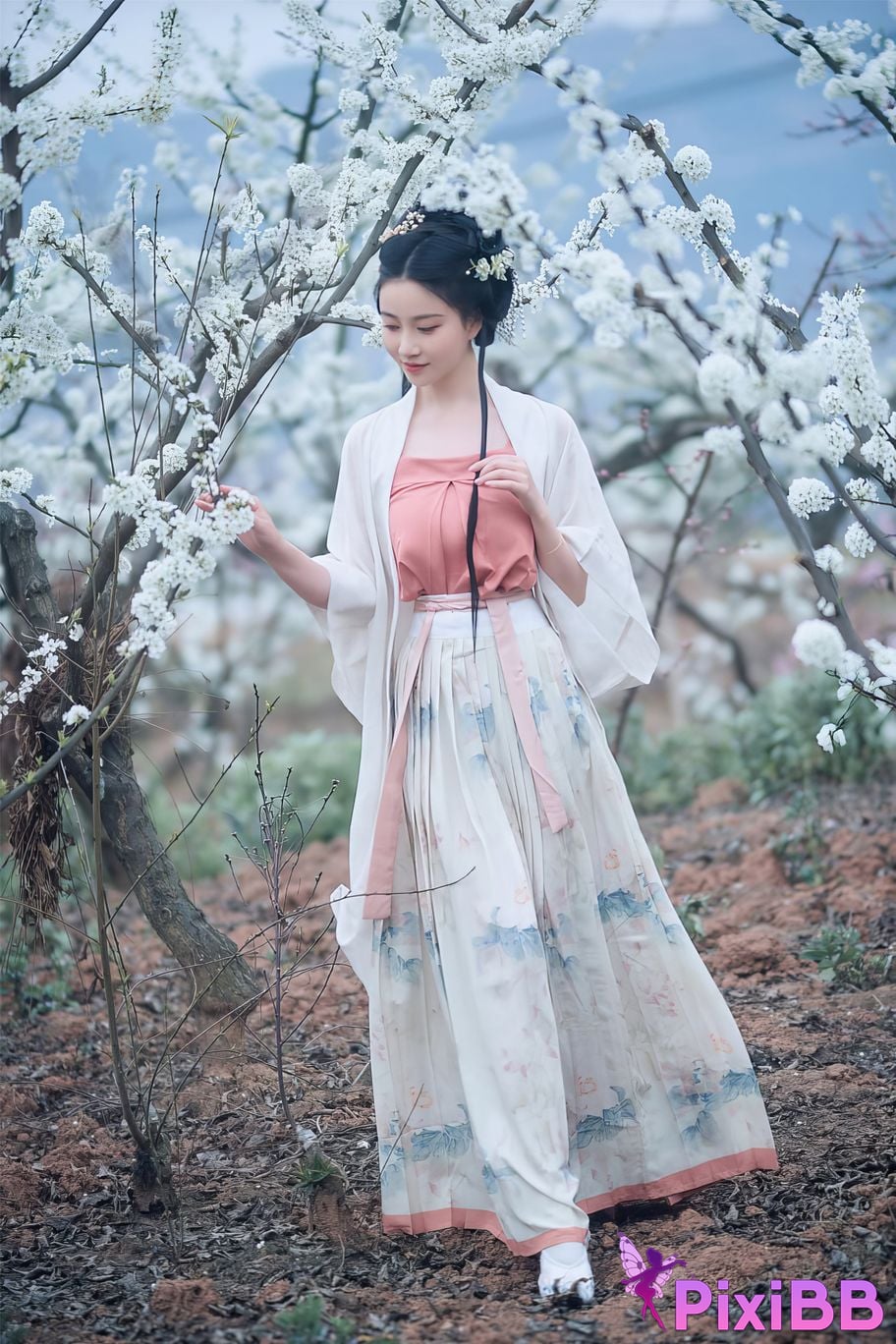 Coser Nnian PixiBB.COM 004