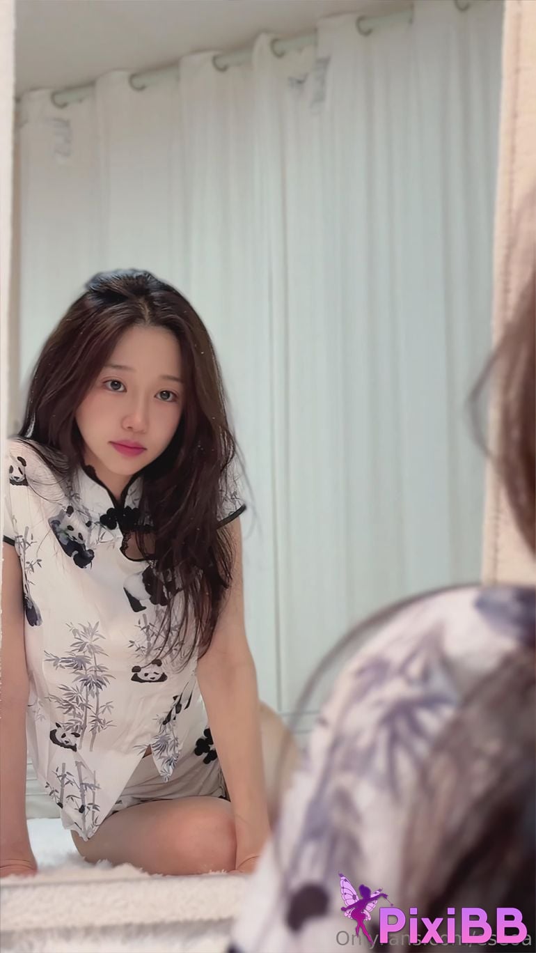 e seoa yoga girl OnlyFans recent video 24 dog PixiBB.COM 002