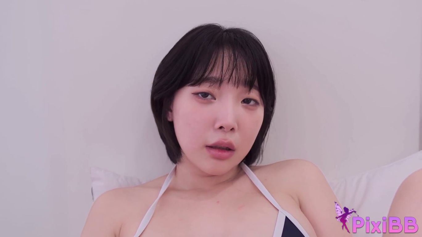 Kang In kyung With a wine bottle fixed position PixiBB.COM 008